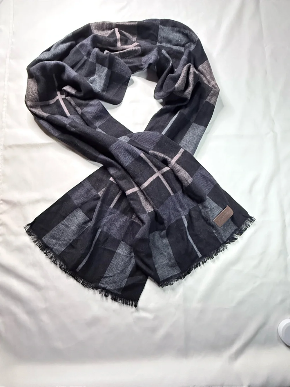 Marino Men's Black & Gray Plaid Scarf very soft nwot cashmere feel cotton